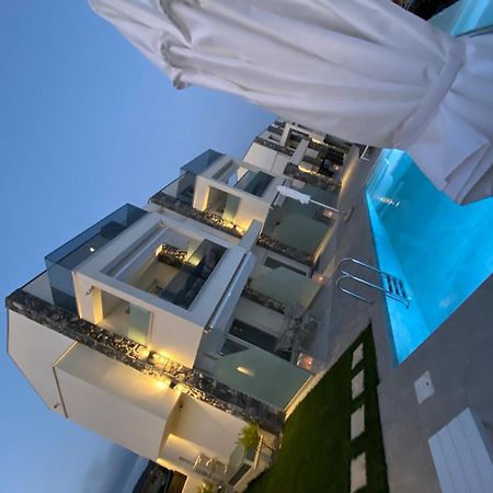 Interni Luxury Living Apartment นิกิติ ภายนอก รูปภาพ