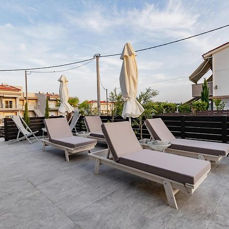 Interni Luxury Living Apartment นิกิติ ภายนอก รูปภาพ