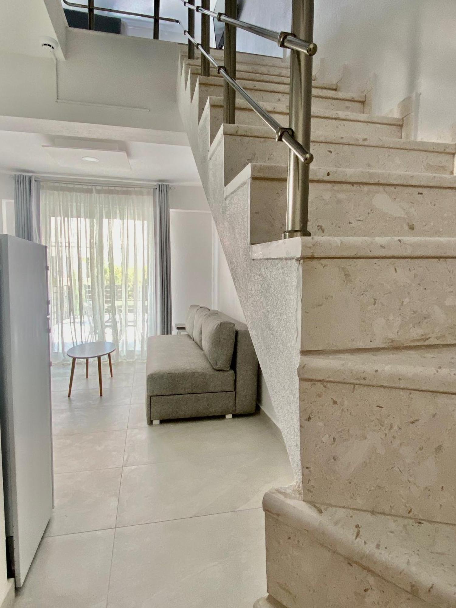 Interni Luxury Living Apartment นิกิติ ภายนอก รูปภาพ