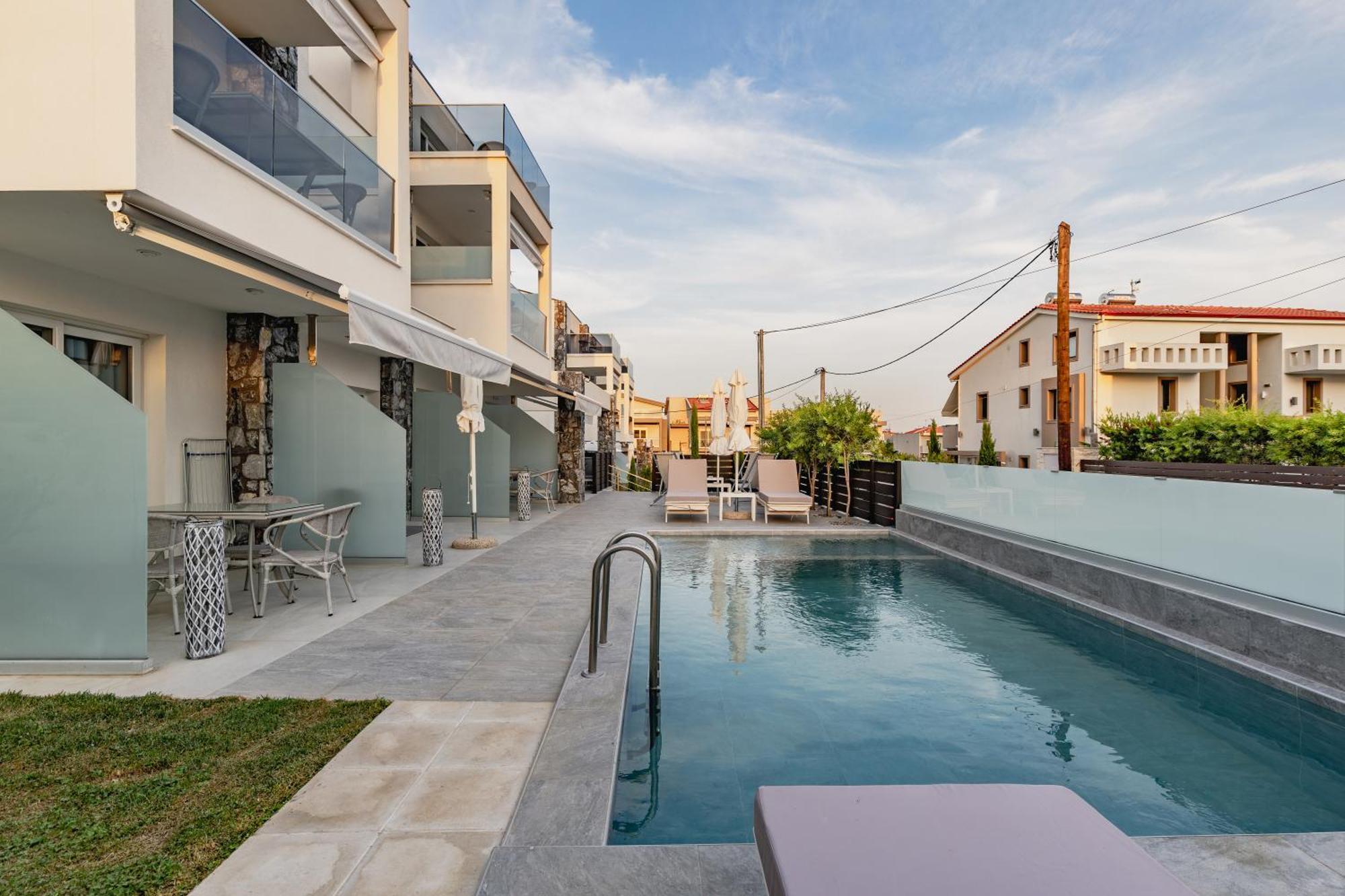 Interni Luxury Living Apartment นิกิติ ภายนอก รูปภาพ