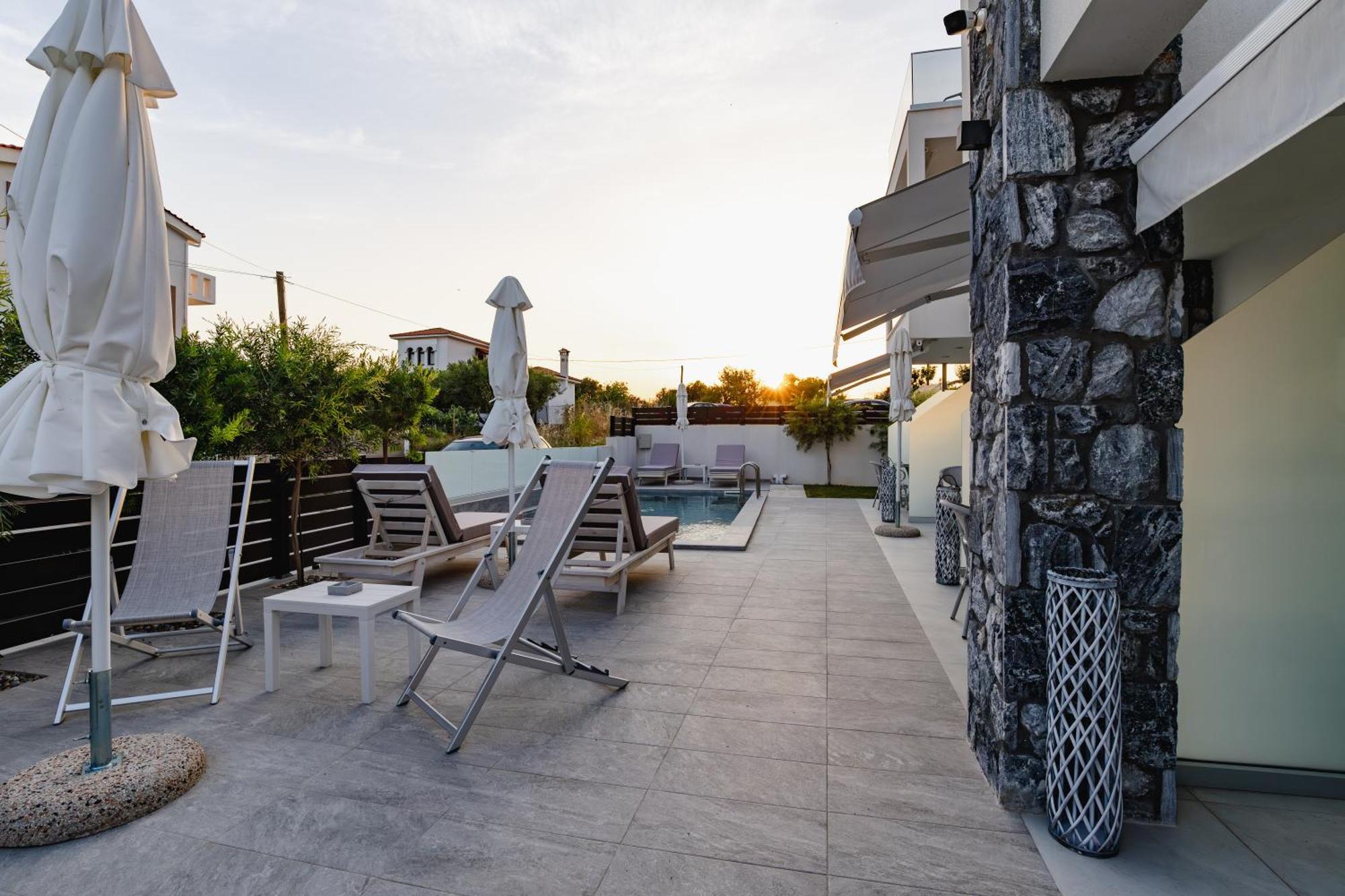 Interni Luxury Living Apartment นิกิติ ภายนอก รูปภาพ